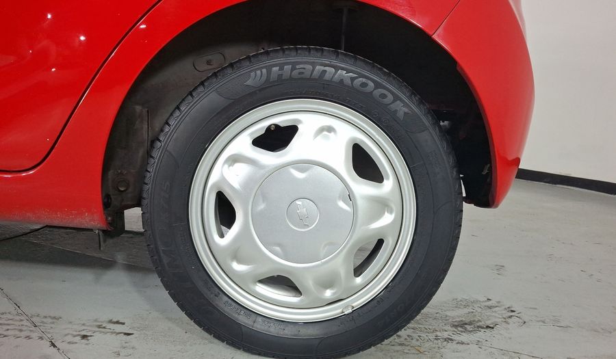 Chevrolet Spark 1.2 LT B MT Hatchback 2015