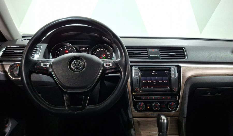Volkswagen Passat 2.5 HIGHLINE AUTO Sedan 2018