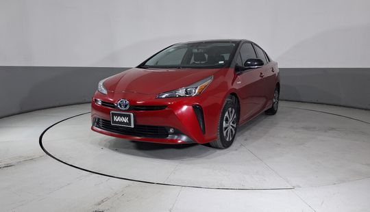 Toyota • Prius