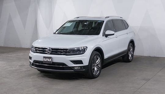 Volkswagen • Tiguan