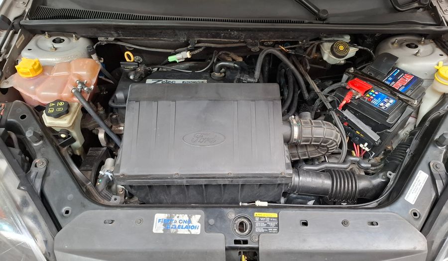 Ford Fiesta 1.6 AMBIENTE PLUS Hatchback 2012