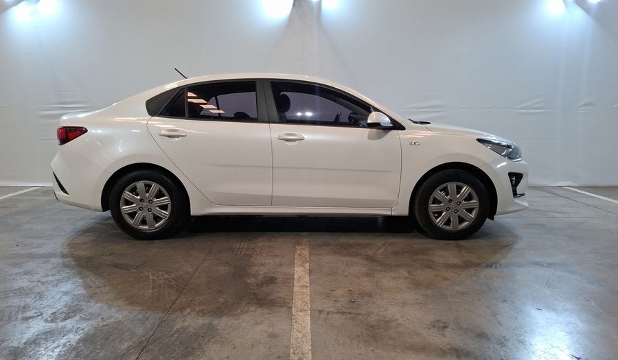 Kia Rio 1.6 L AUTO Sedan 2022