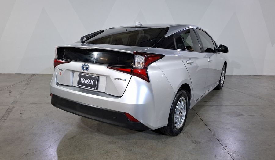 Toyota Prius 1.8 HEV BASE AUTO Hatchback 2021