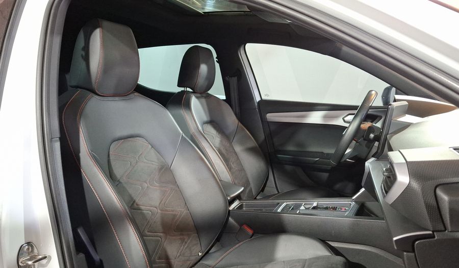 Seat Leon 2.0 FR AUTO Hatchback 2023