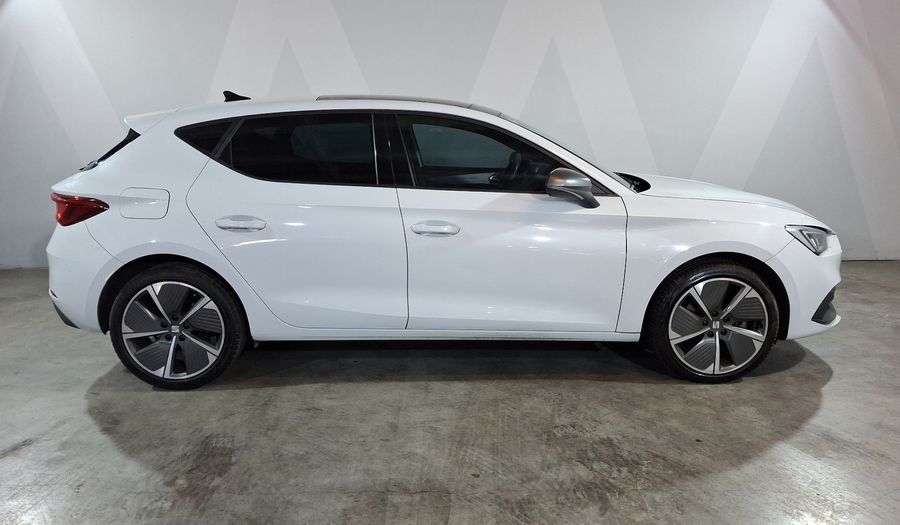 Seat Leon 2.0 FR AUTO Hatchback 2023