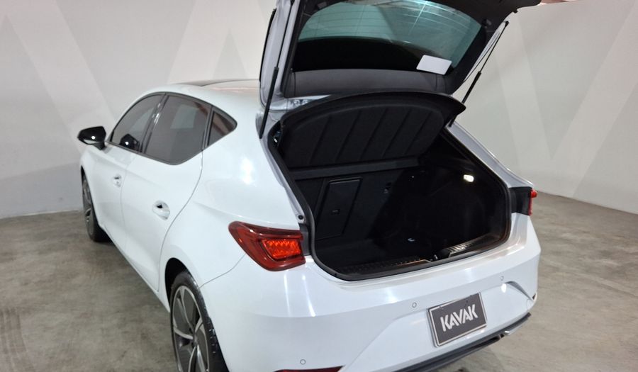 Seat Leon 2.0 FR AUTO Hatchback 2023