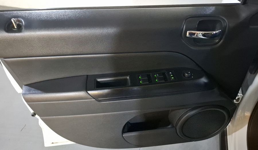 Jeep Compass 2.4 LATITUDE FWD ATX Suv 2015