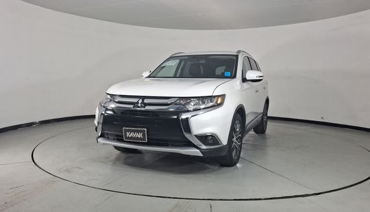 Mitsubishi • Outlander