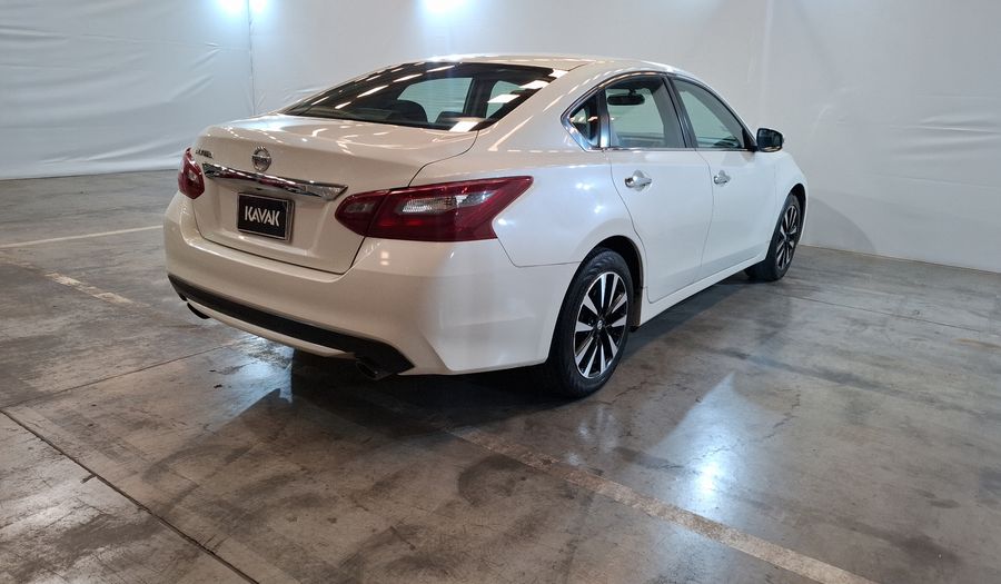 Nissan Altima 2.5 ADVANCE AUTO Sedan 2018