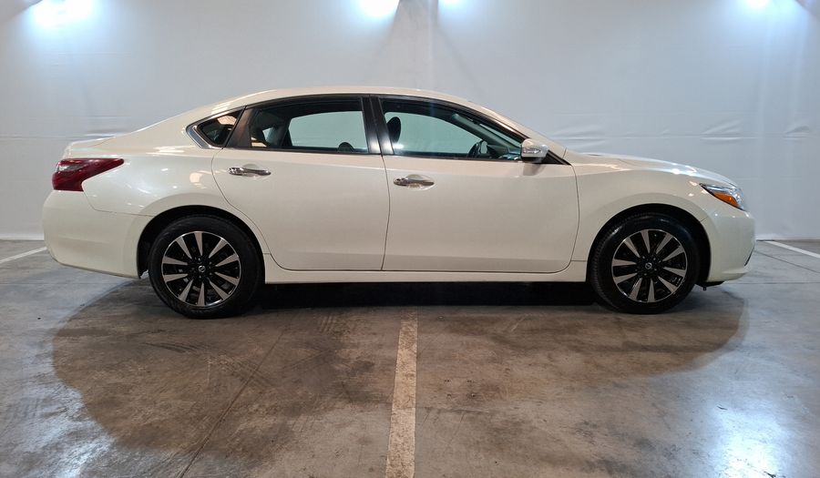 Nissan Altima 2.5 ADVANCE AUTO Sedan 2018