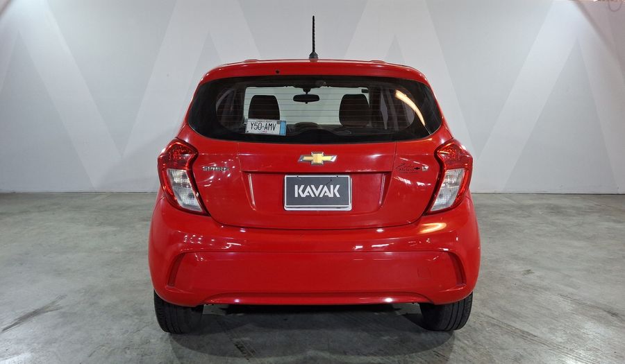 Chevrolet Spark 1.4 LT B MT Hatchback 2017