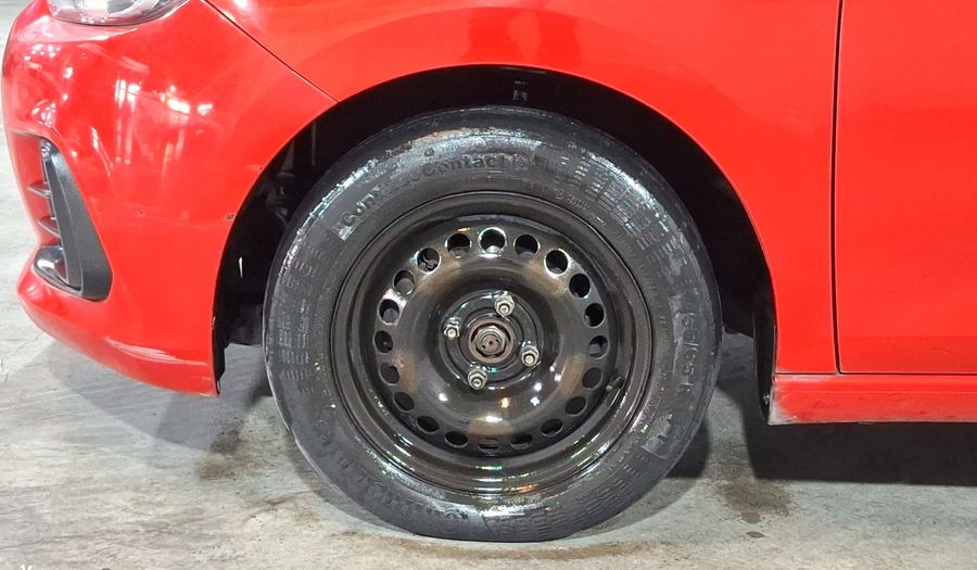 Chevrolet Spark 1.4 LT B MT Hatchback 2017