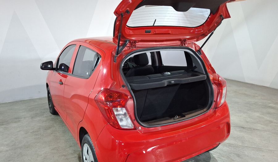 Chevrolet Spark 1.4 LT B MT Hatchback 2017