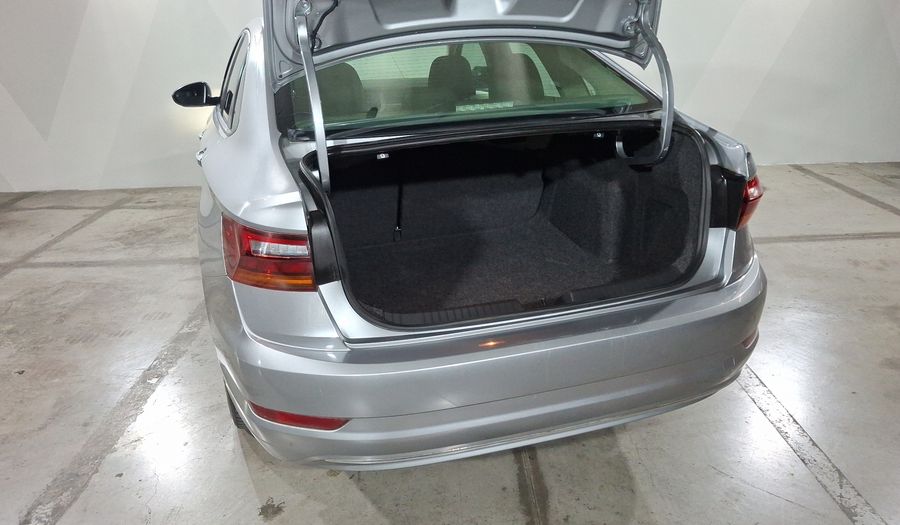 Volkswagen Jetta 1.4 TRENDLINE Sedan 2020