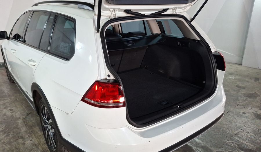 Volkswagen Golf Sportwagen 1.4 CROSSGOLF TECHO CORREDIZO Wagon 2017