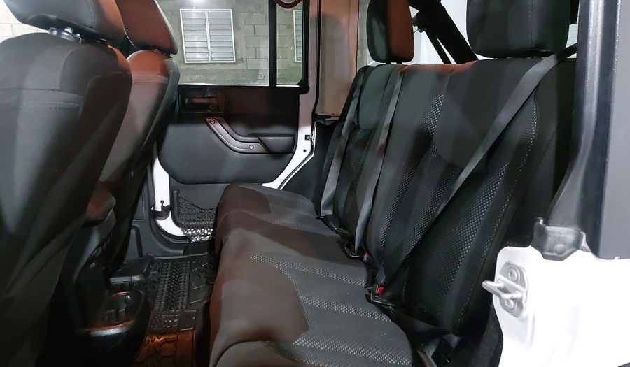 Jeep Wrangler 3.6 UNLIMITED BLACK BEAR 4X4 ATX Suv 2016