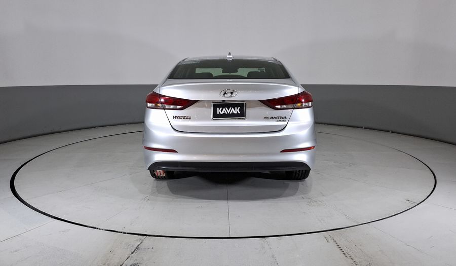 Hyundai Elantra 2.0 LIMITED TECH NAVI AT Sedan 2017