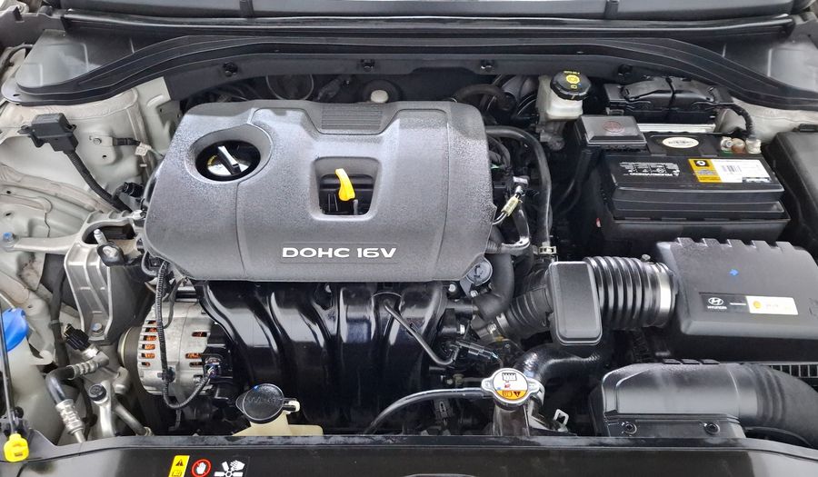 Hyundai Elantra 2.0 LIMITED TECH NAVI AT Sedan 2017