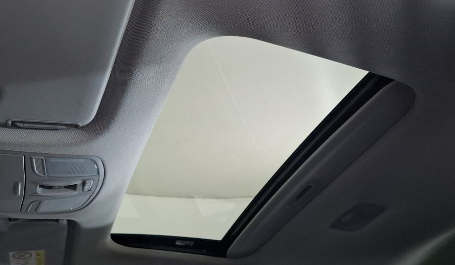 Hyundai Elantra 2.0 LIMITED TECH NAVI AT Sedan 2017