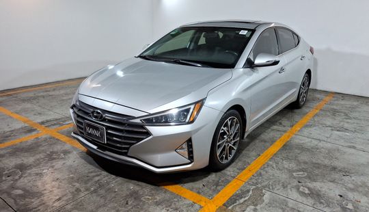 Hyundai • Elantra