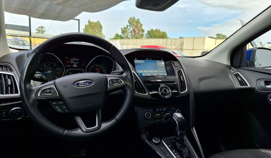 Ford Focus Iii 2.0 TITANIUM AT Sedan 2018