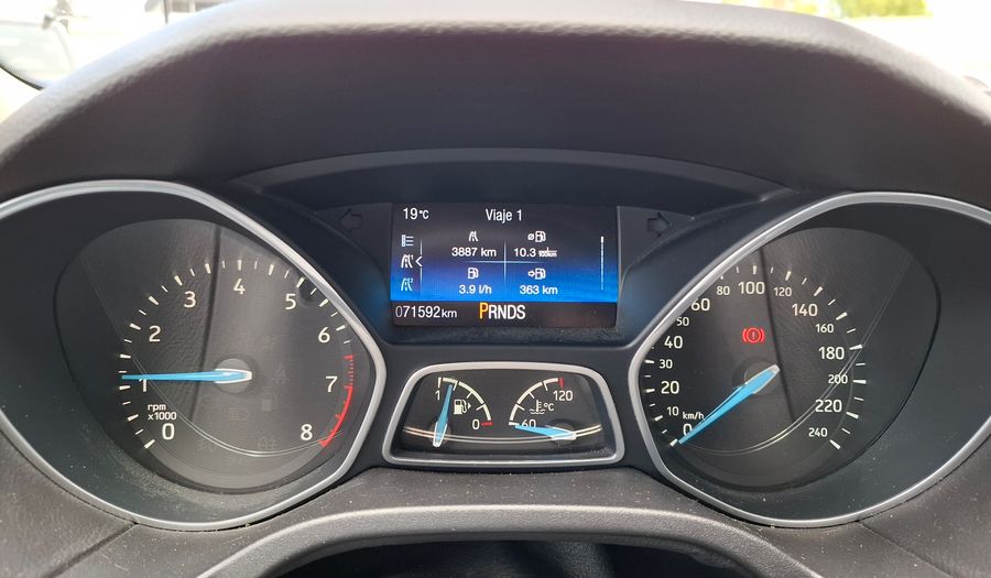 Ford Focus Iii 2.0 TITANIUM AT Sedan 2018