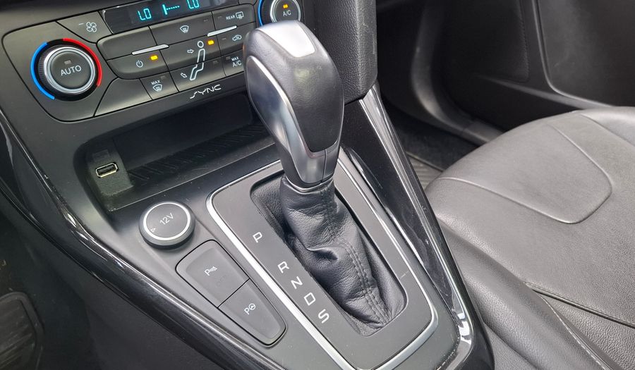 Ford Focus Iii 2.0 TITANIUM AT Sedan 2018