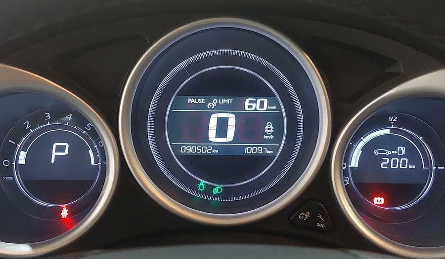 Citroen C4 Lounge MPFI TENDANCE Sedan 2016