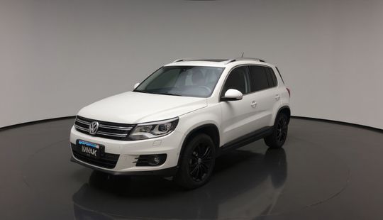 Volkswagen • Tiguan