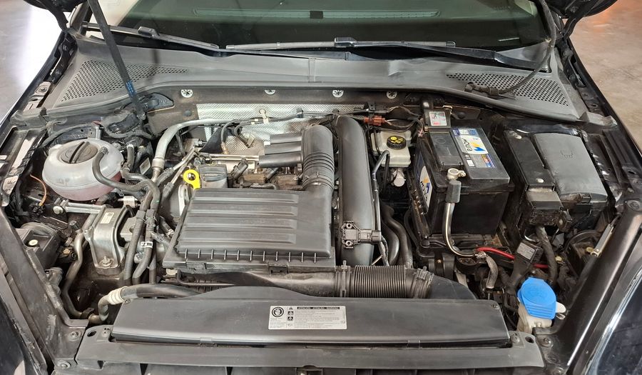 Volkswagen Golf 1.4 TSI COMFORTLINE Hatchback 2016