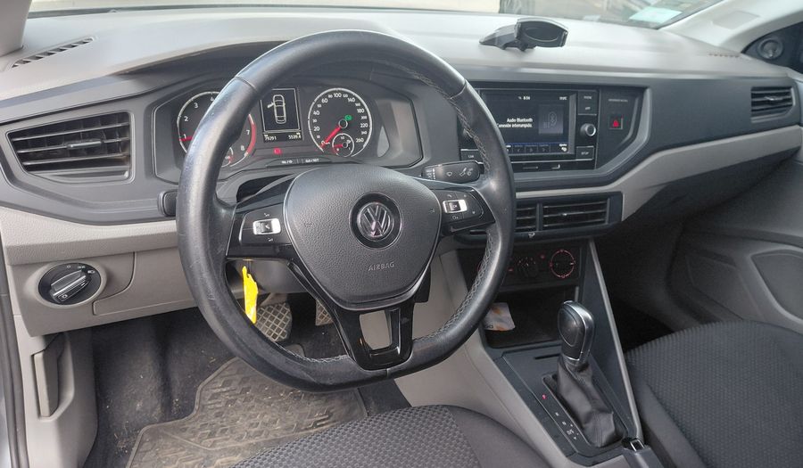 Volkswagen Virtus 1.6 MSI TRENDLINE AUTO Sedan 2018