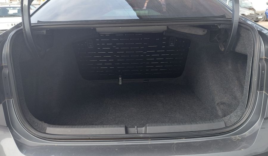 Volkswagen Virtus 1.6 MSI TRENDLINE AUTO Sedan 2018