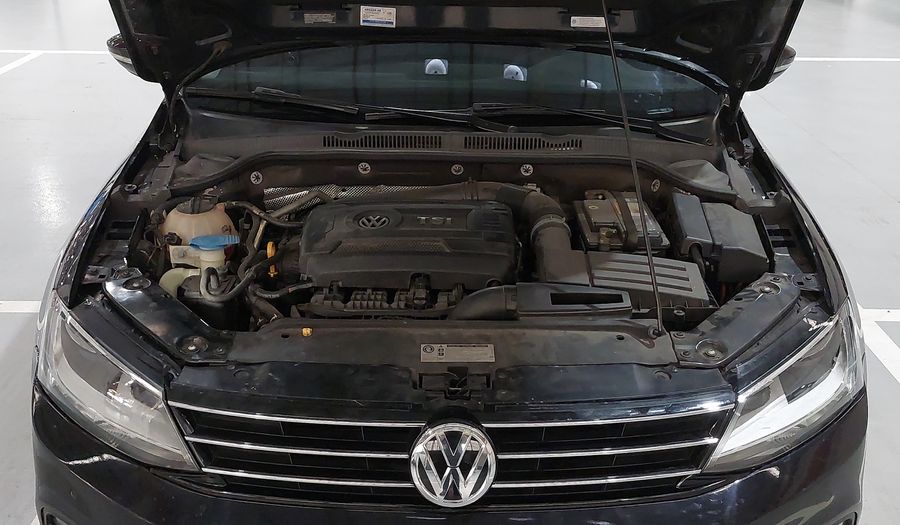 Volkswagen Jetta 2.0 TSI HIGHLINE DSG Sedan 2016