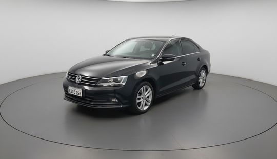 Volkswagen • Jetta