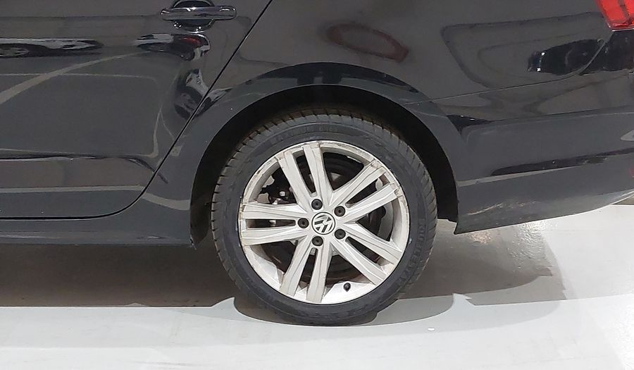 Volkswagen Jetta 2.0 TSI HIGHLINE DSG Sedan 2016