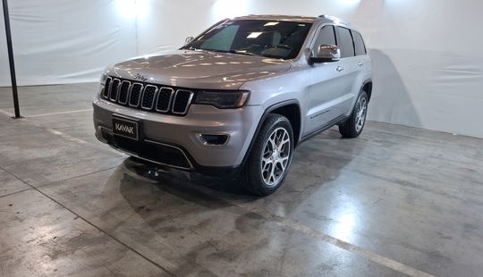 2021 • 63,008 km • Automático