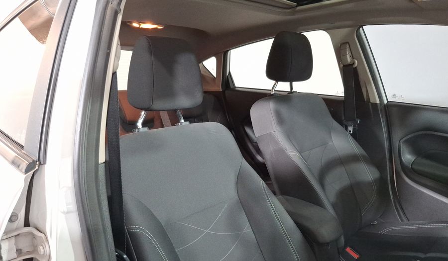 Ford Fiesta 1.6 SE AT Hatchback 2017