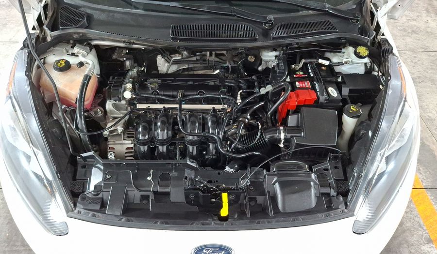 Ford Fiesta 1.6 SE AT Hatchback 2017