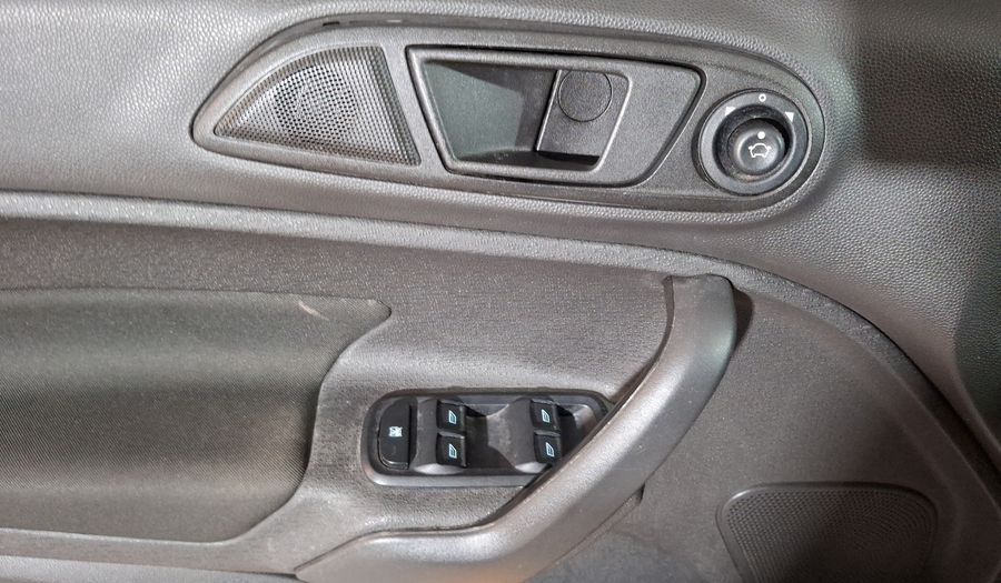 Ford Fiesta 1.6 SE AT Hatchback 2017