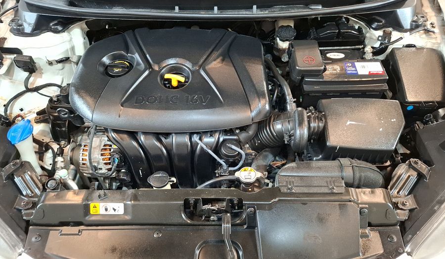 Hyundai Elantra 1.8 LIMITED TECH AT Sedan 2015