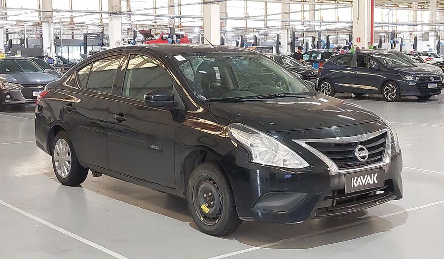 Nissan Versa FLEX MANUAL Sedan 2017