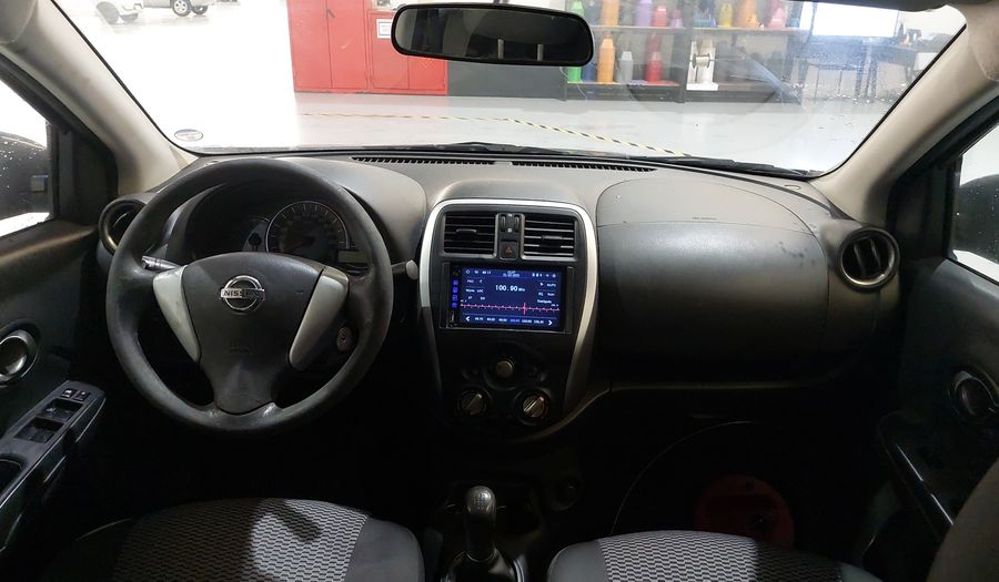 Nissan Versa FLEX MANUAL Sedan 2017