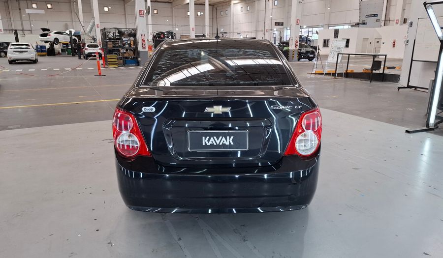 Chevrolet Sonic 1.6 LT Sedan 2013