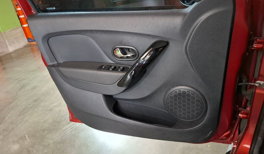 Renault Sandero Stepway 1.6 INTENS Hatchback 2023