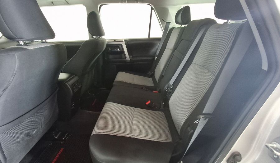 Toyota 4runner 4.0 SR5 AUTO 4WD Suv 2016