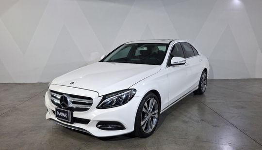 Mercedes Benz • Clase C
