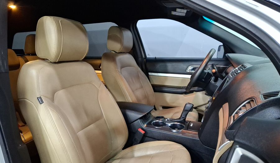 Ford Explorer 3.5 XLT V6 PIEL 4X2 AT Suv 2016