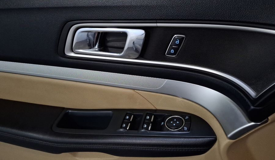 Ford Explorer 3.5 XLT V6 PIEL 4X2 AT Suv 2016