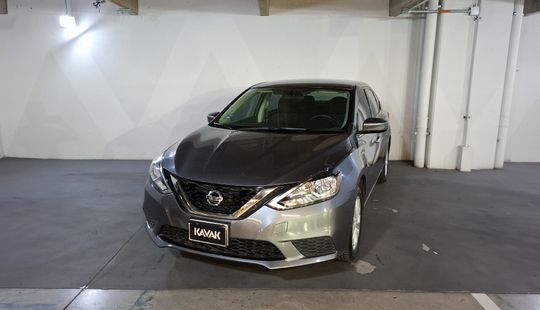 Nissan • Sentra
