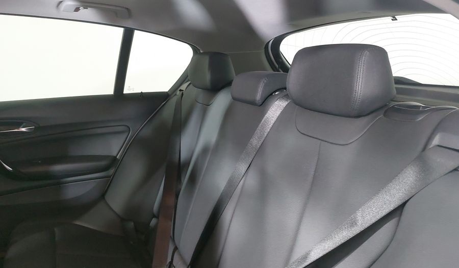 Bmw Serie 1 2.0 120IA SPORT LINE AUTO Hatchback 2017